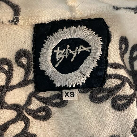 Johnny Was Biya Kiaskari Cropped Cardigan | cream/gray | size XS - Picture 9 of 10